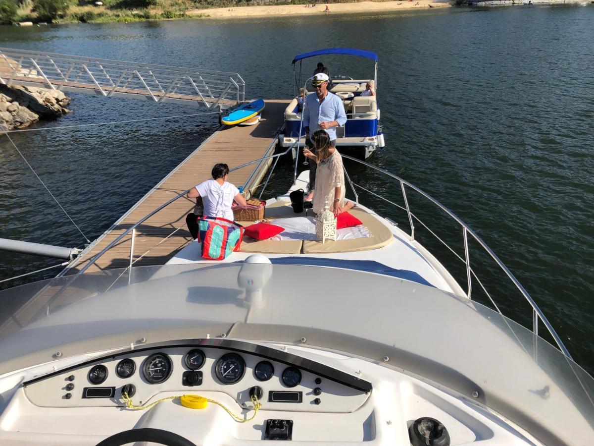 派瓦堡 Aquadouro Yacht Radames - Sleep Boat Experience酒店 外观 照片